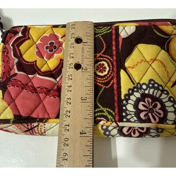 Vera Bradley Wristlet Wallet Retired "Buttercup" Pattern Zipper Bag Quilted Boho - Picture 8 of 9